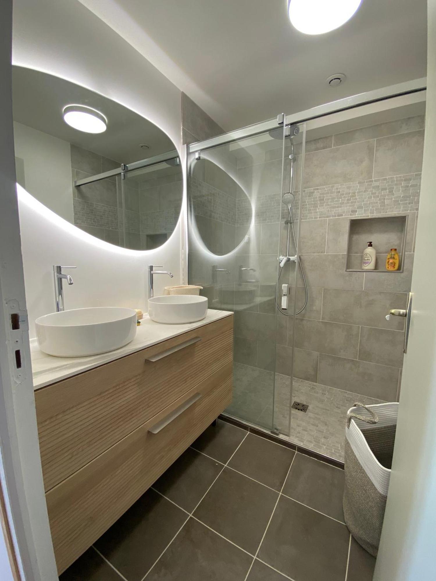 Etablissement 3 Etoiles Avec Ascenseur, 3 Appartements Lumineux Vue Port Avec Balcon, 200M De La Mer, Wifi Fibre, Tous Service Inclus Dieppe Exteriör bild