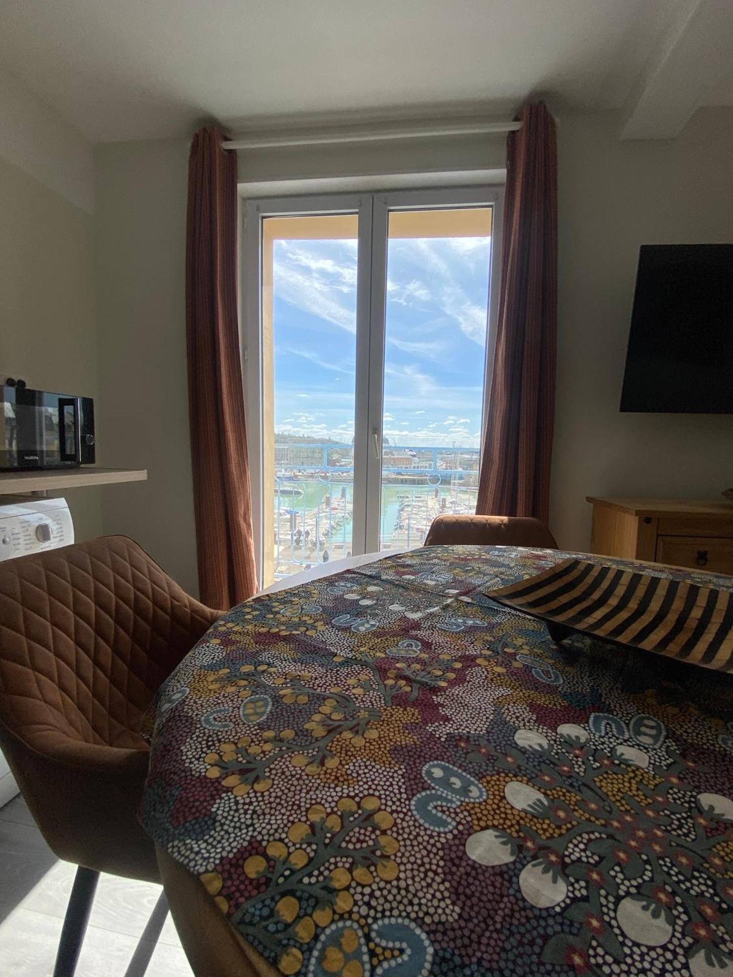 Etablissement 3 Etoiles Avec Ascenseur, 3 Appartements Lumineux Vue Port Avec Balcon, 200M De La Mer, Wifi Fibre, Tous Service Inclus Dieppe Exteriör bild