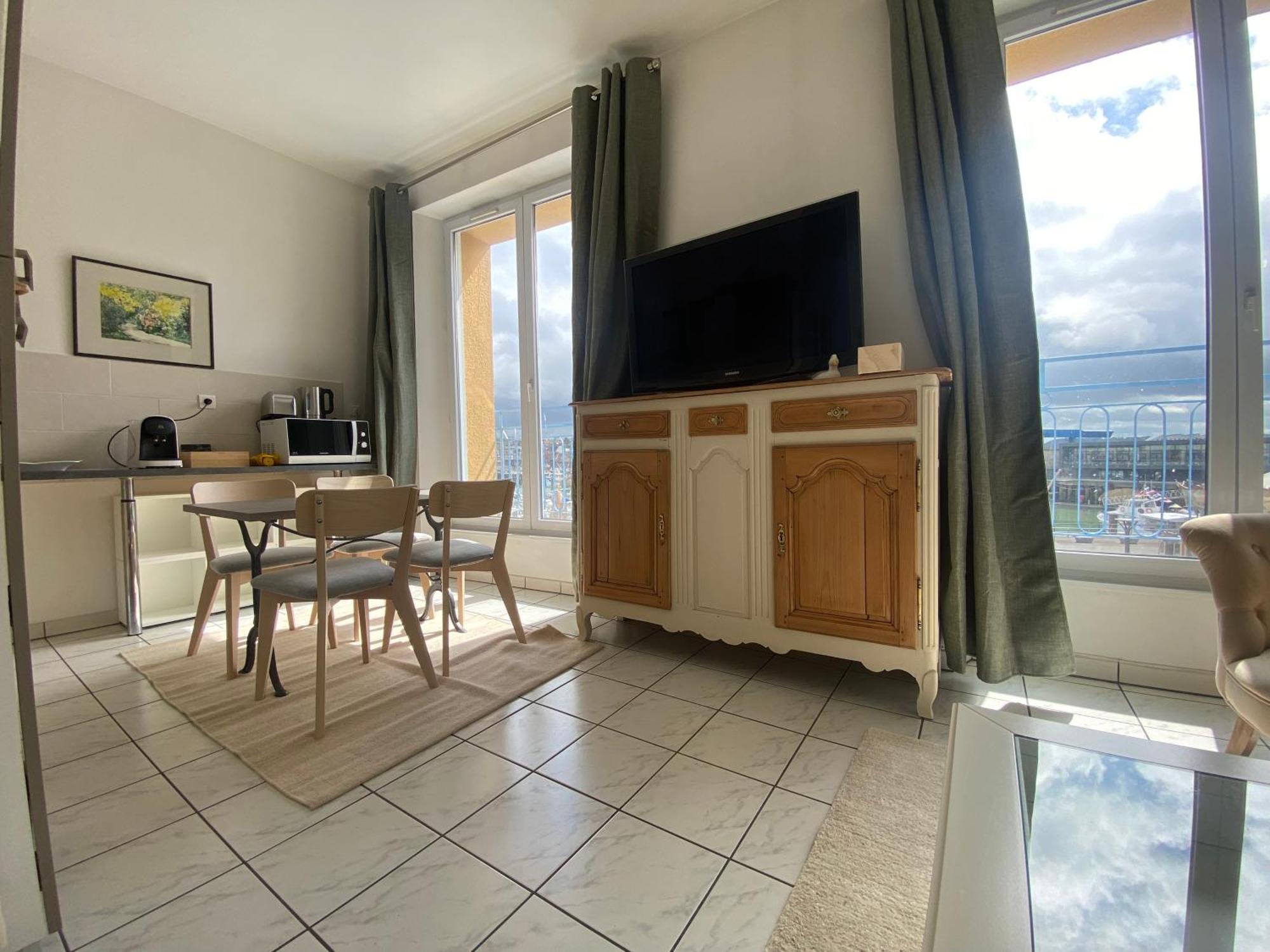 Etablissement 3 Etoiles Avec Ascenseur, 3 Appartements Lumineux Vue Port Avec Balcon, 200M De La Mer, Wifi Fibre, Tous Service Inclus Dieppe Exteriör bild